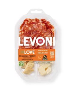 Schiaccpiccante salami  in love
