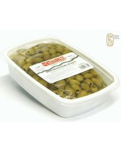 Grote groene knoflookolijven zonder pit